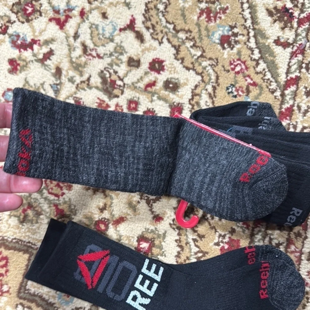 5 Reebok kids  Black Socks
